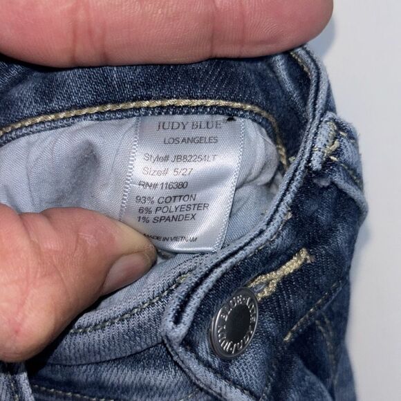 Judy Blue stretchy skinny woman’s jeans 5 pockets distressed size 5/27. - Picture 10 of 10